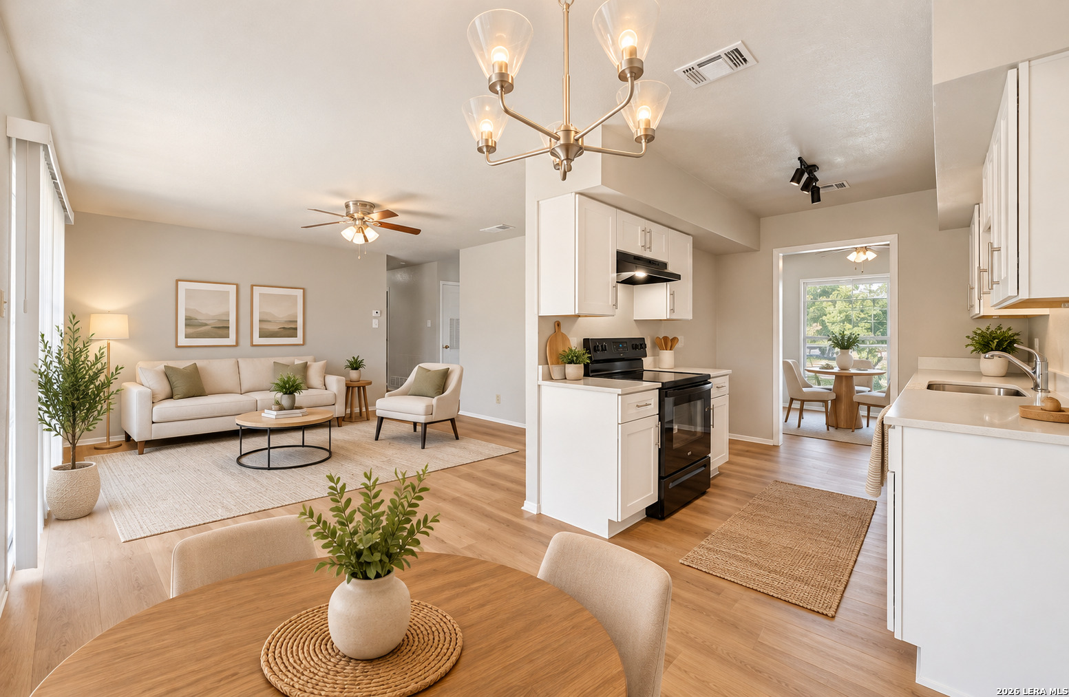 4240 CHESTNUTHILL DR, San Antonio, TX 78218