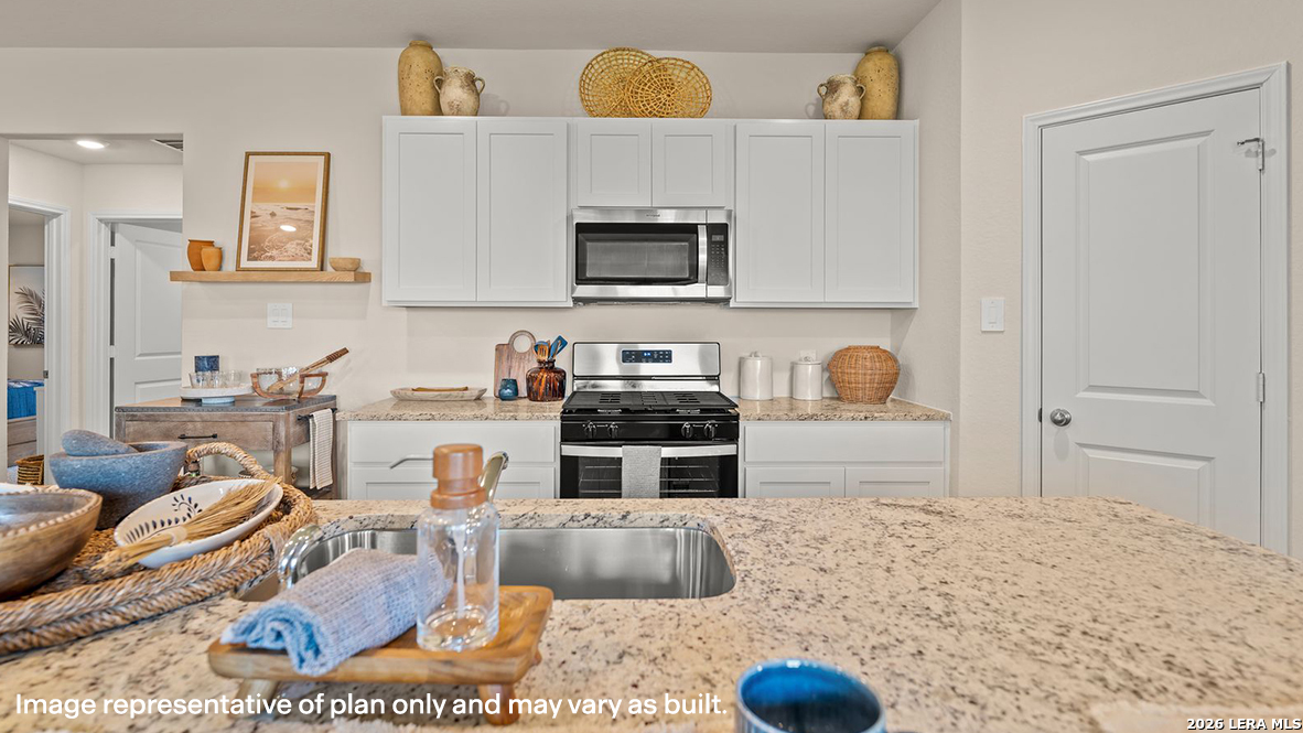 327 Breezy Lane, San Antonio, TX 78253