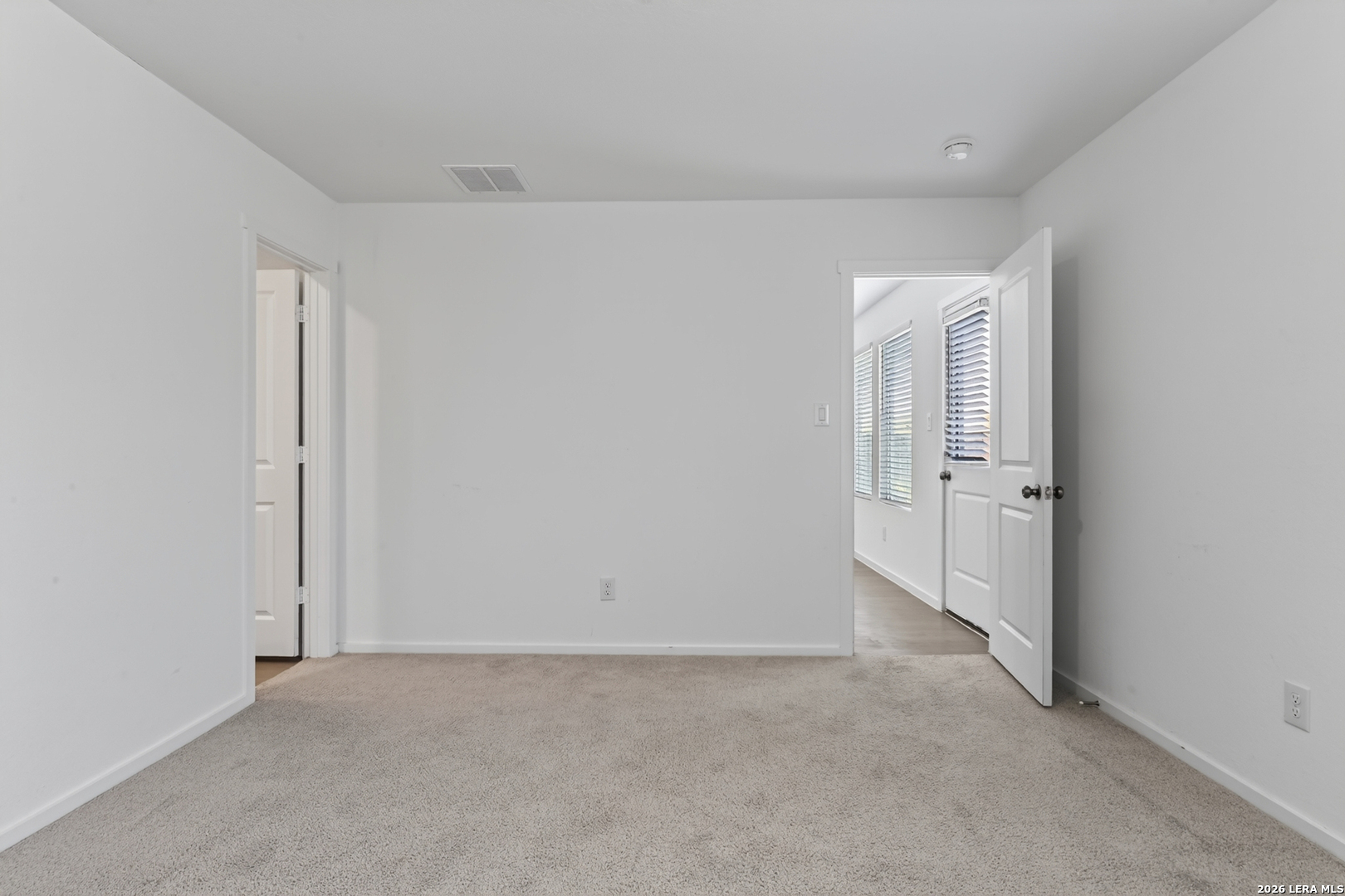 511 SARAH WAY, Marion, TX 78124