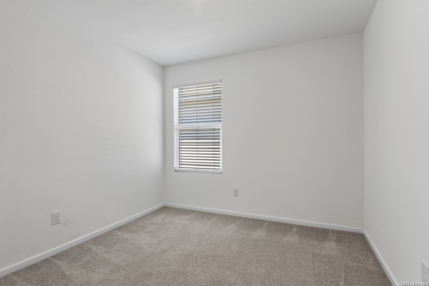 511 SARAH WAY, Marion, TX 78124