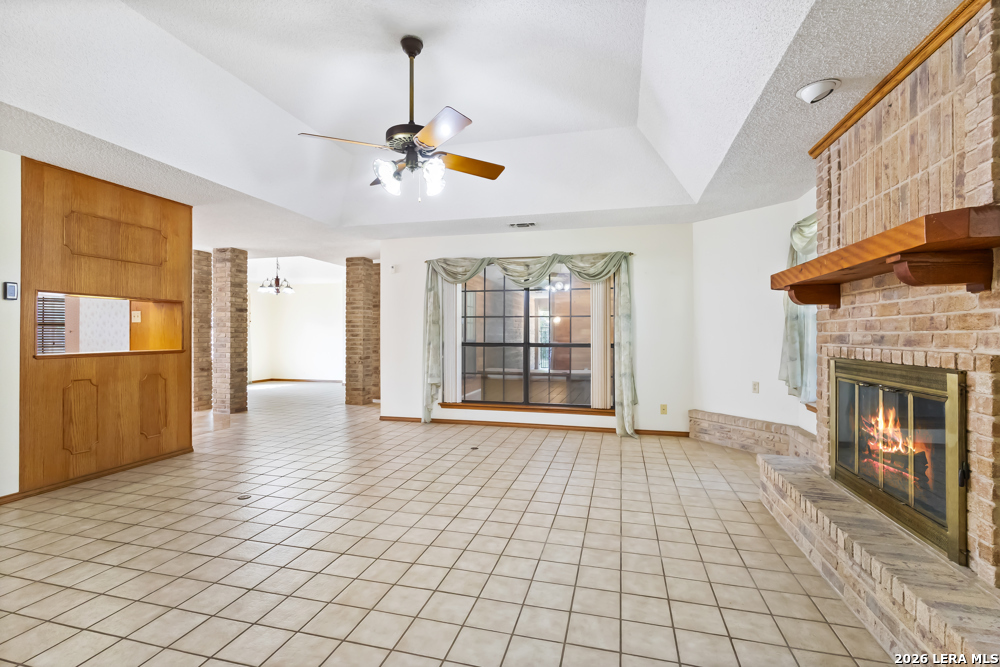 13723 HUNTERS HAWK ST, San Antonio, TX 78230