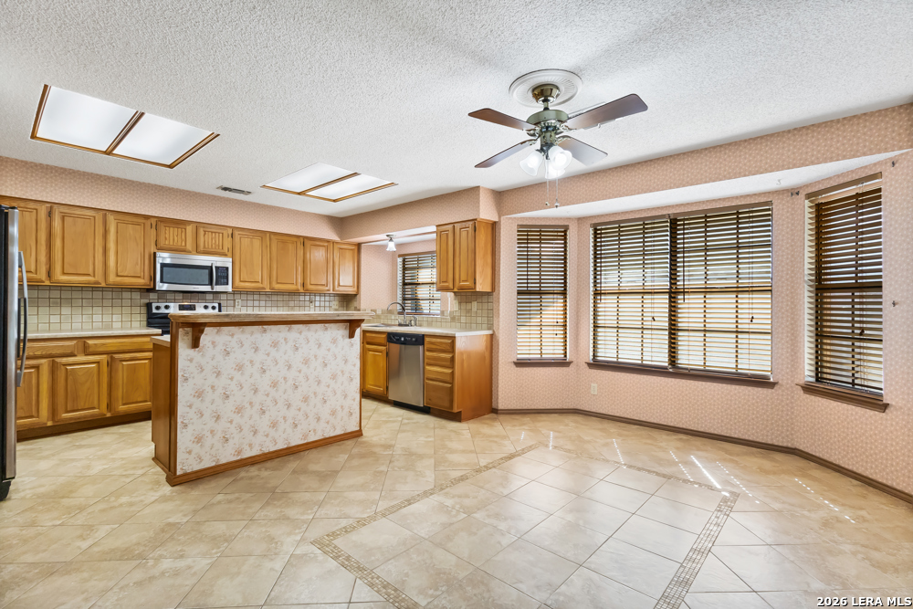 13723 HUNTERS HAWK ST, San Antonio, TX 78230