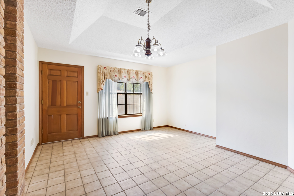 13723 HUNTERS HAWK ST, San Antonio, TX 78230