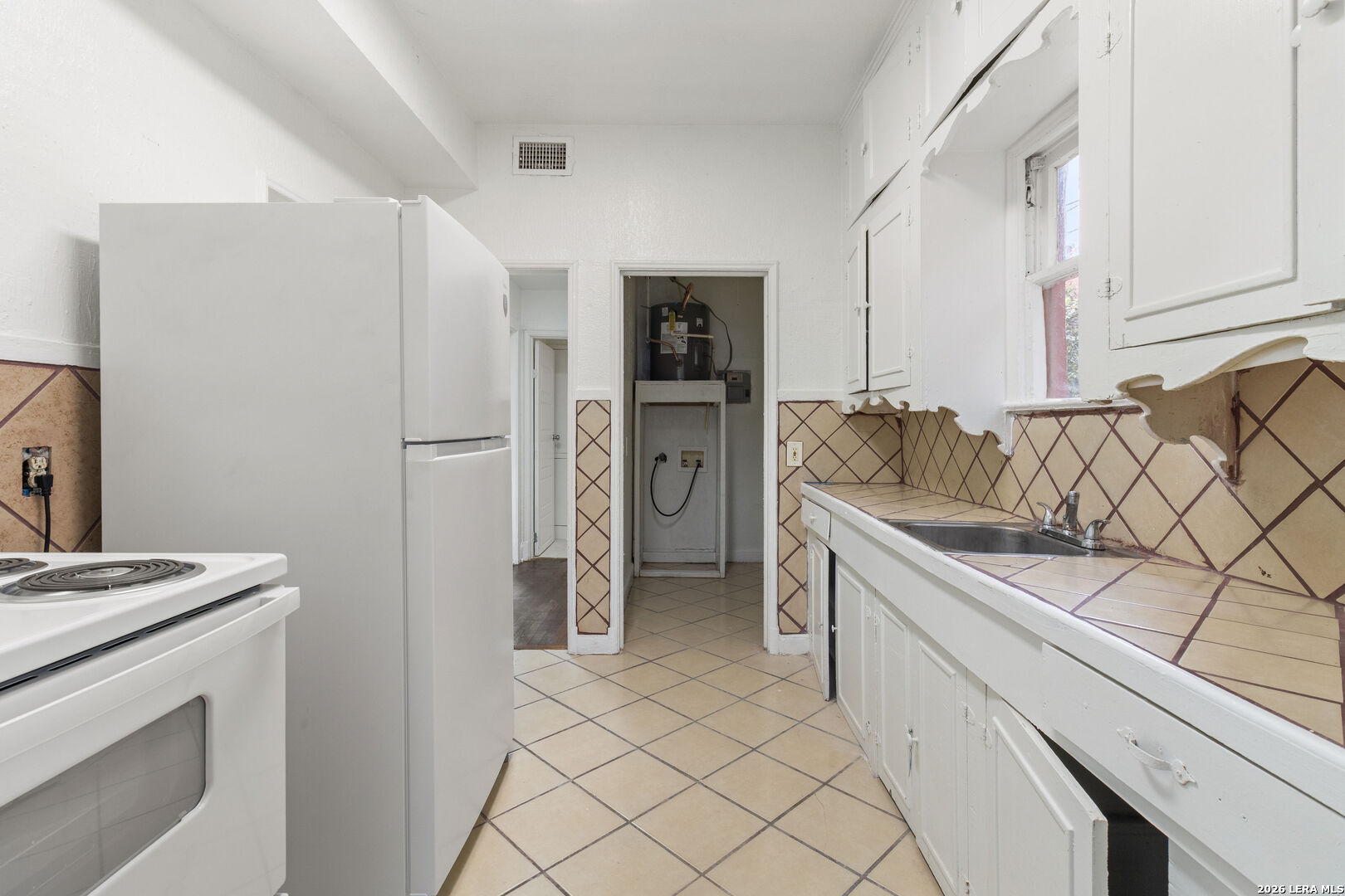 1630 W ROSEWOOD AVE, #A, San Antonio, TX 78201