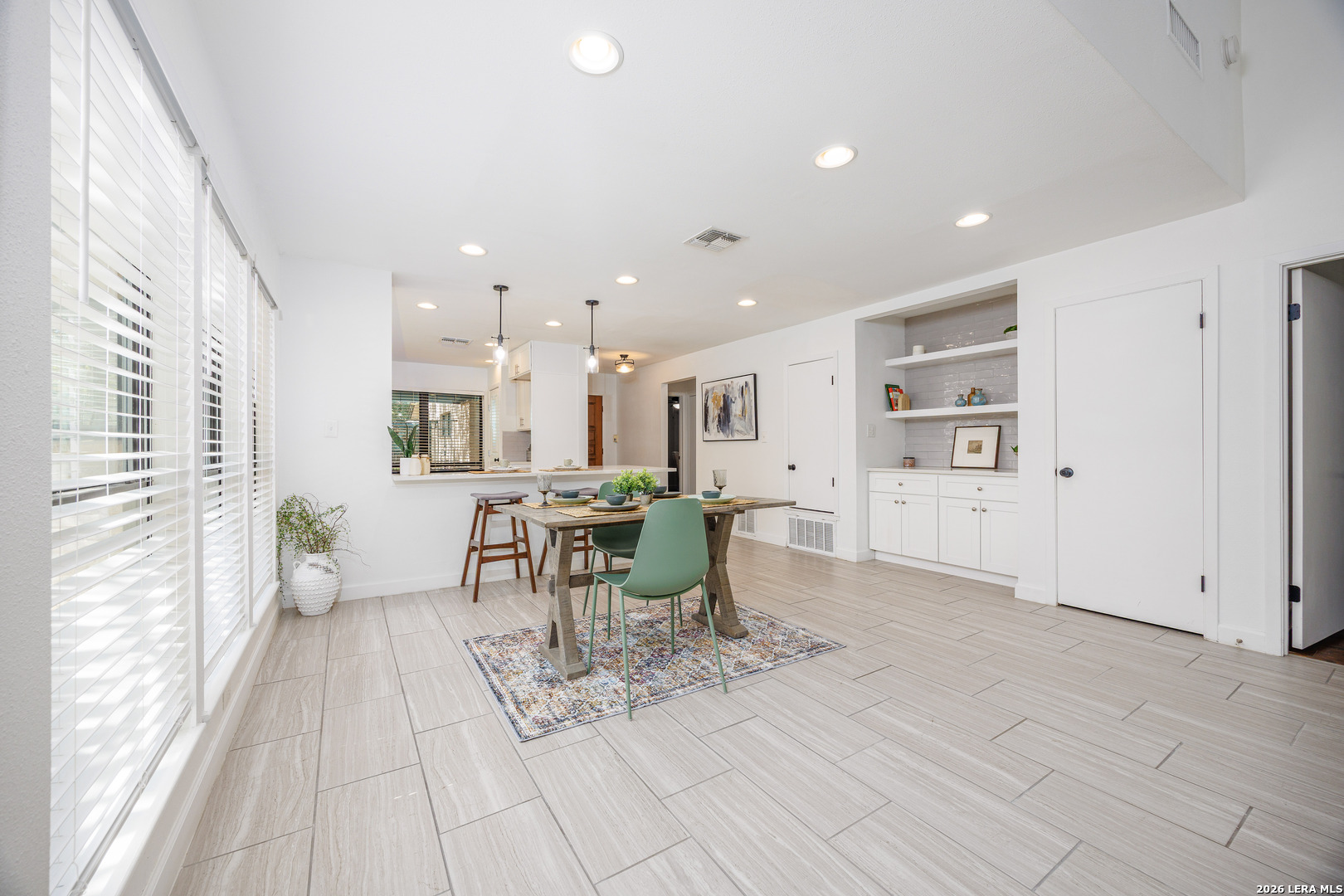 11122 WHISPER SPRING DR, San Antonio, TX 78230
