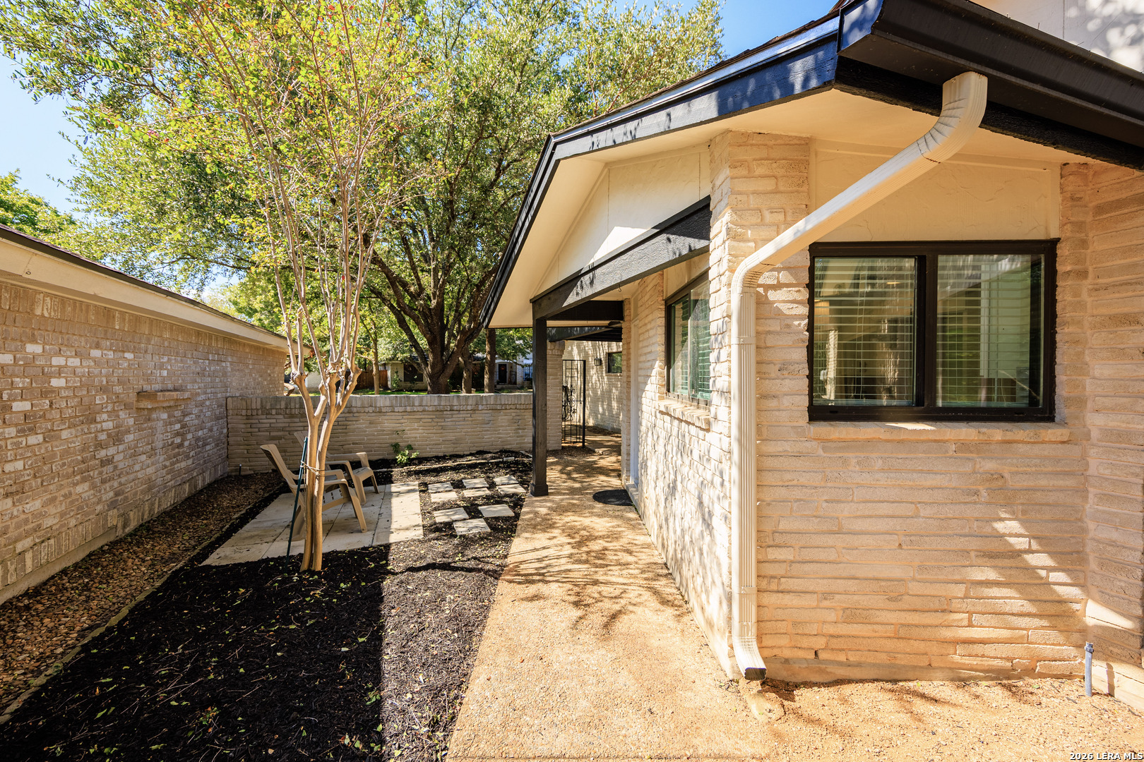11122 WHISPER SPRING DR, San Antonio, TX 78230