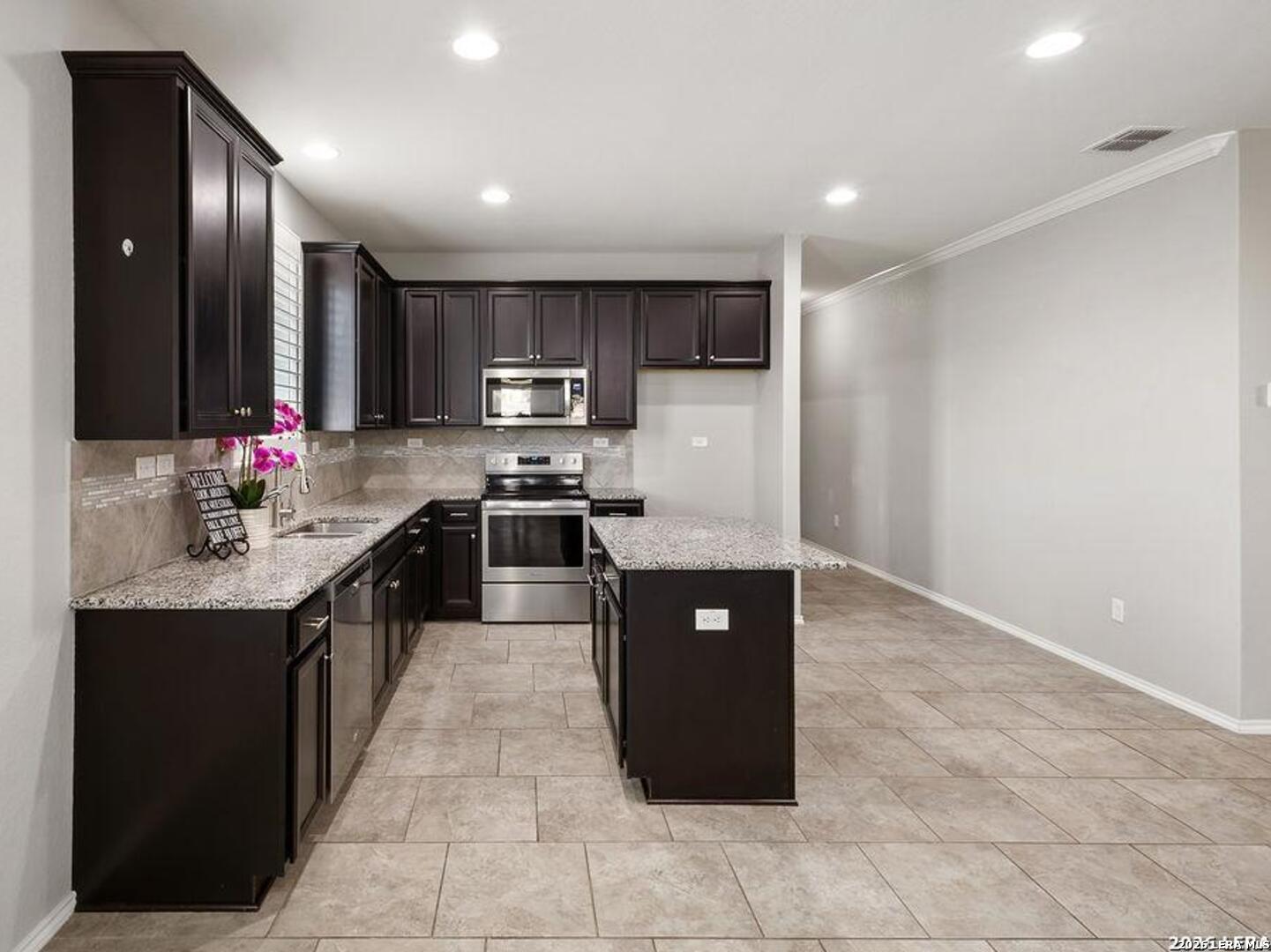 11903 Silver Valley, San Antonio, TX 78254
