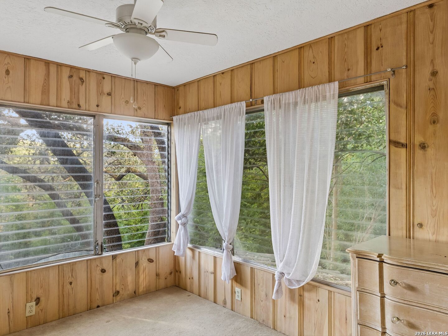 19592 Bluehill Pass, Helotes, TX 78023