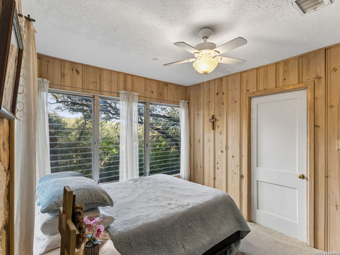 19592 Bluehill Pass, Helotes, TX 78023