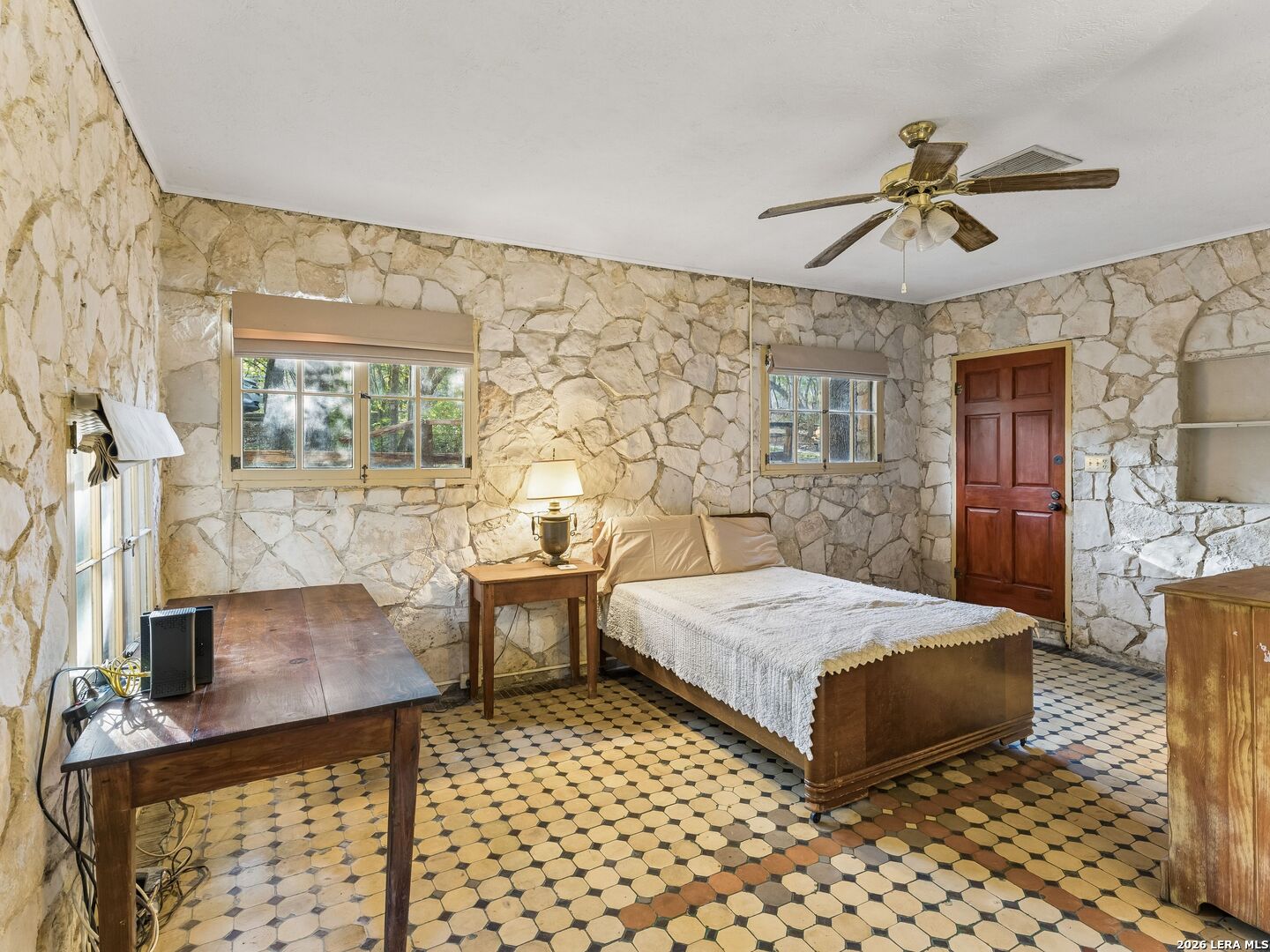 19592 Bluehill Pass, Helotes, TX 78023