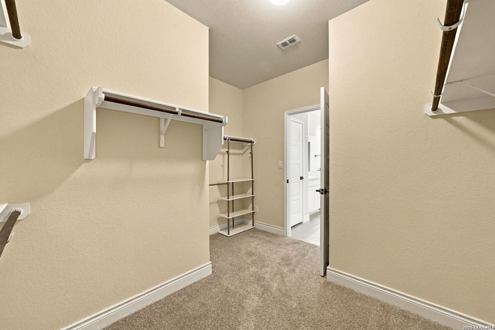 2027 Knippa, San Antonio, TX 78253