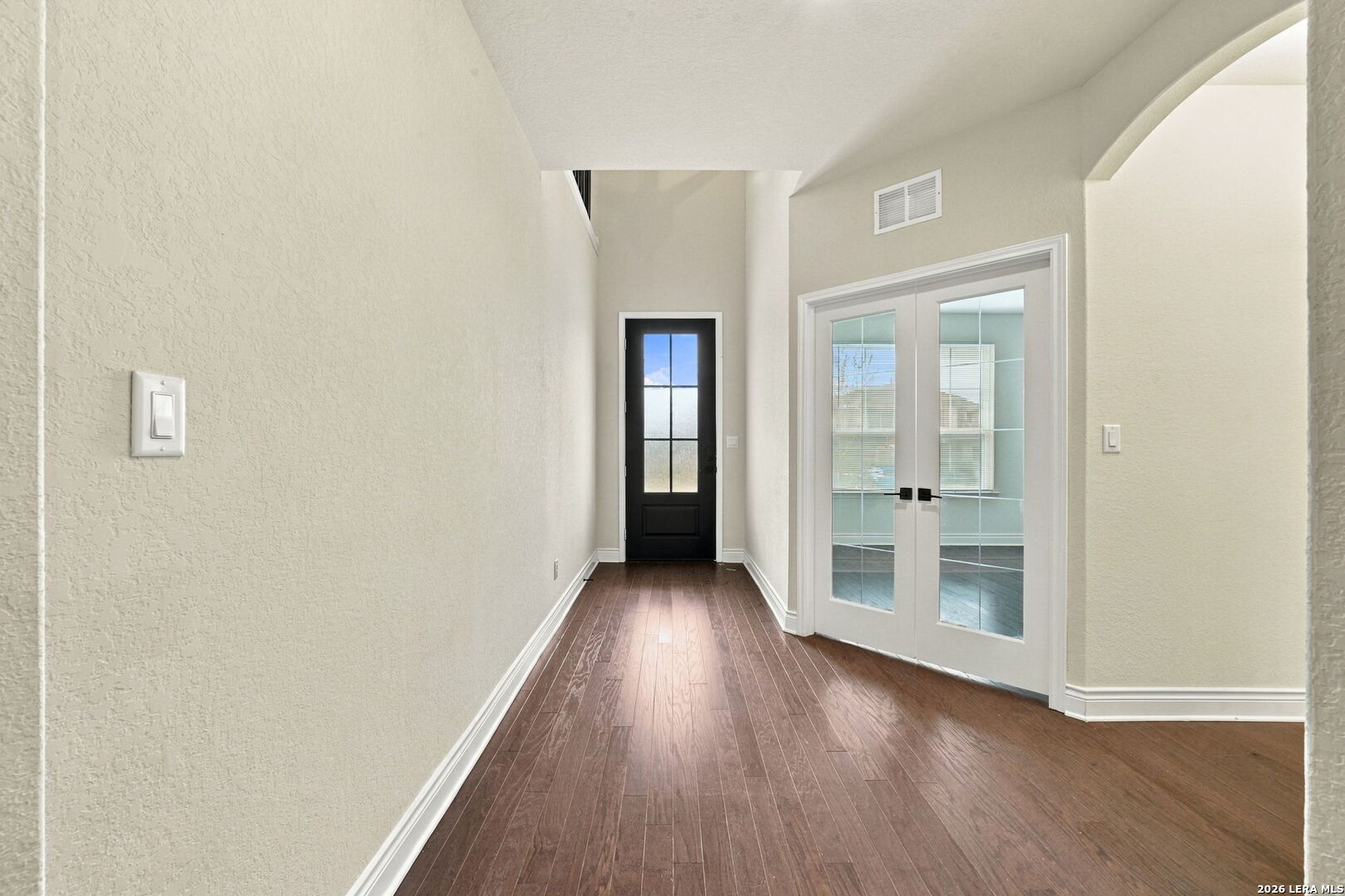Entry/Foyer