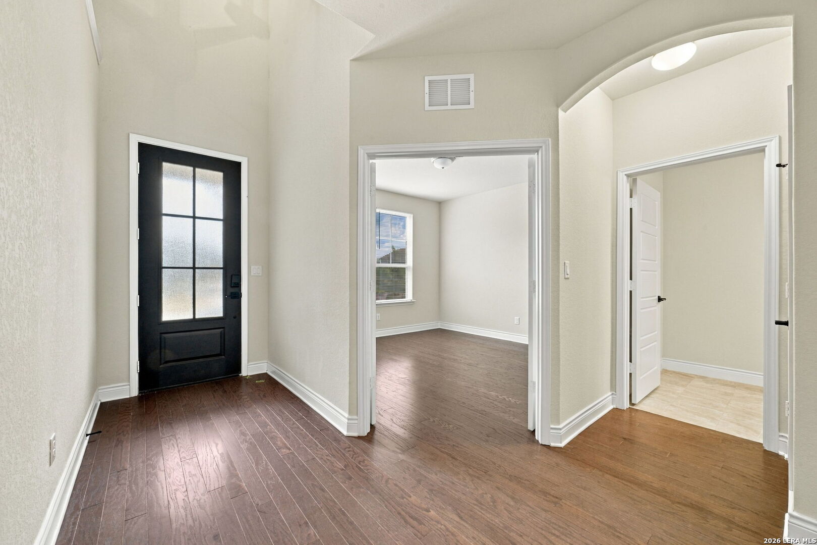 Entry/Foyer
