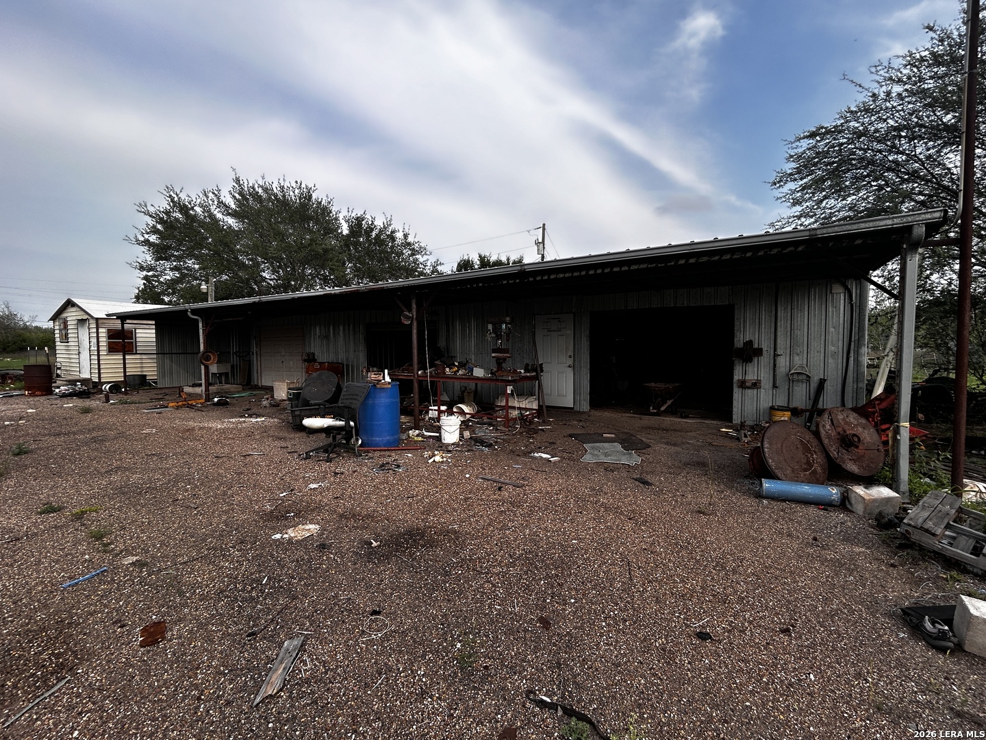 2606 OLD SAINT MARYS RD, Beeville, TX 78102