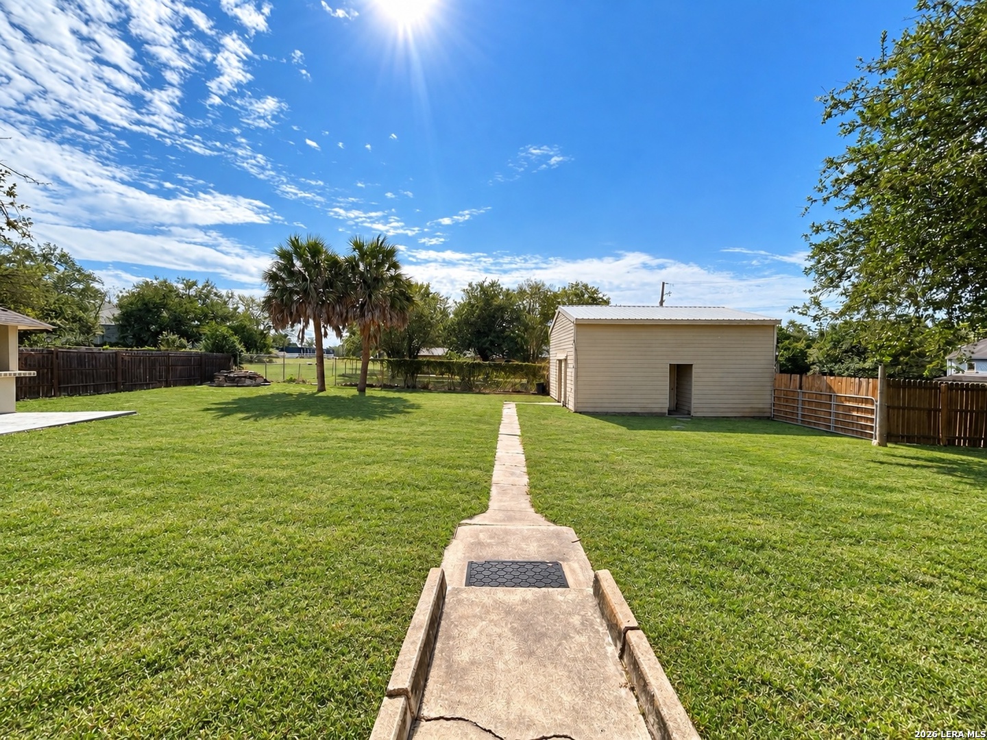 1100 E Bowie, Beeville, TX 78102