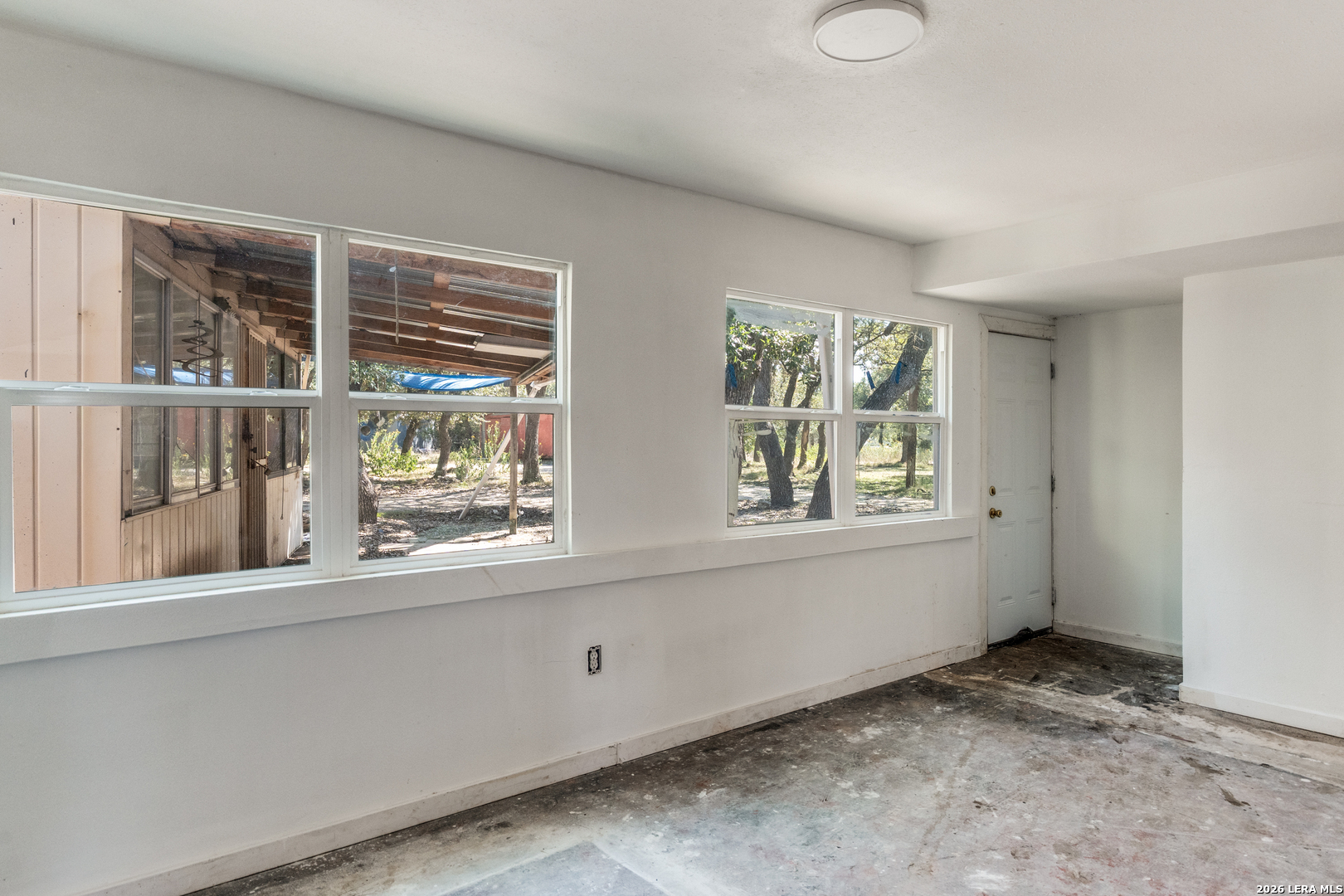 888 Canyon Bend, Canyon Lake, TX 78133