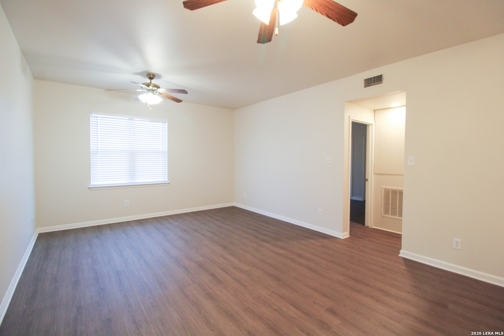 530 Dukeway, Universal City, TX 78148