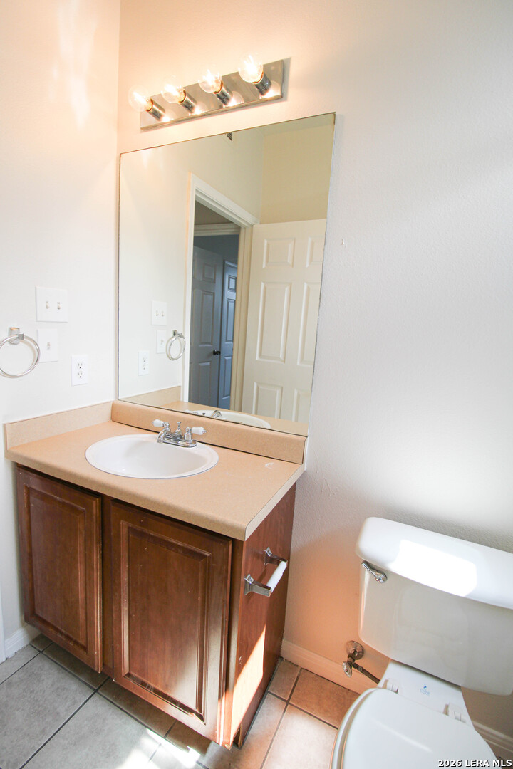 530 Dukeway, Universal City, TX 78148