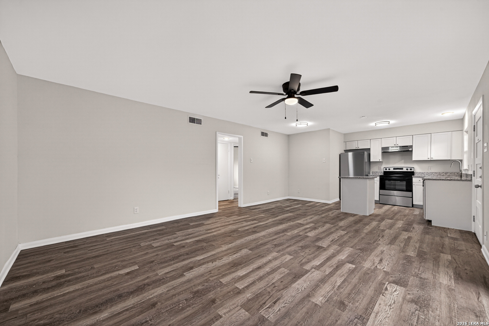 600 Gentleman Road, #8, Balcones Heights, TX 78201