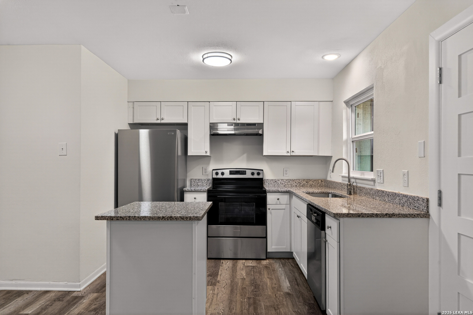 600 Gentleman Road, #8, Balcones Heights, TX 78201