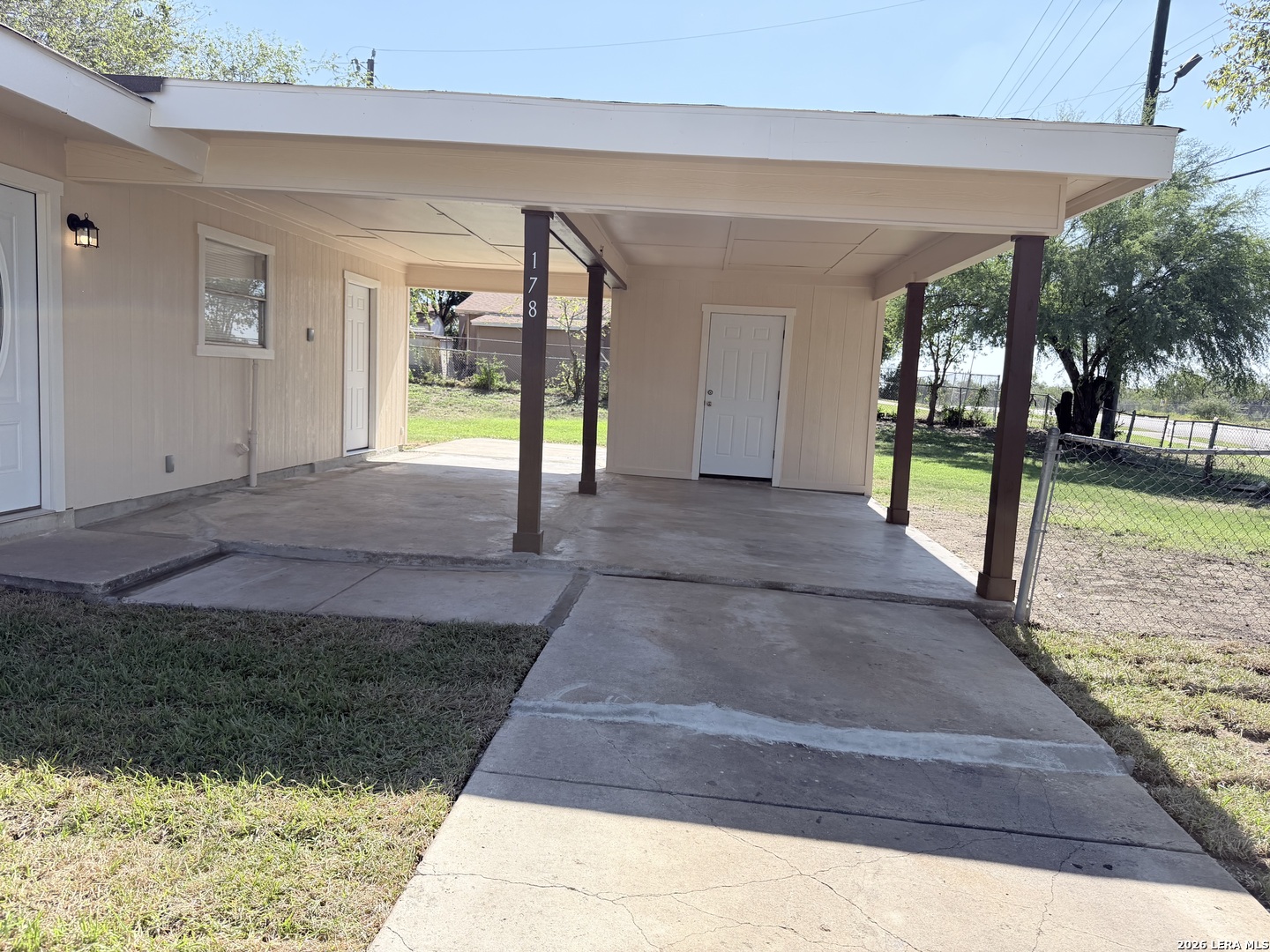 178 LAKE VALLEY ST, San Antonio, TX 78227