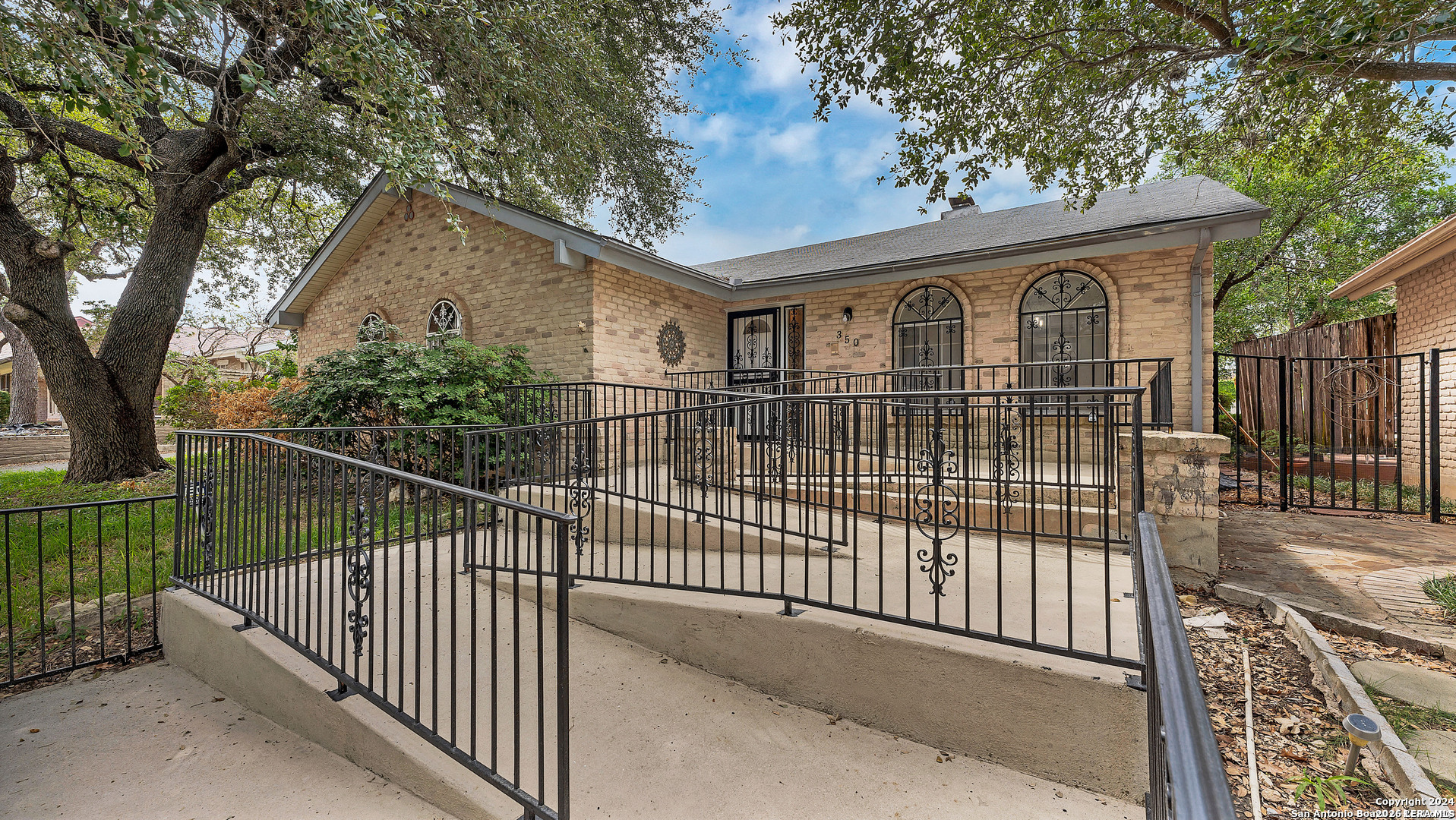 Property photo for 350 Fenwick, Windcrest, TX