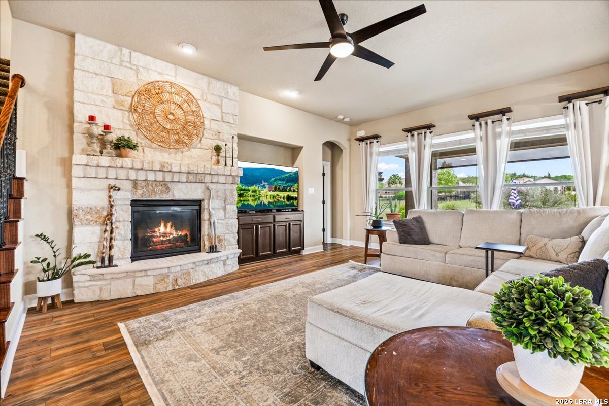 25939 Kalksteine, New Braunfels, TX 78132