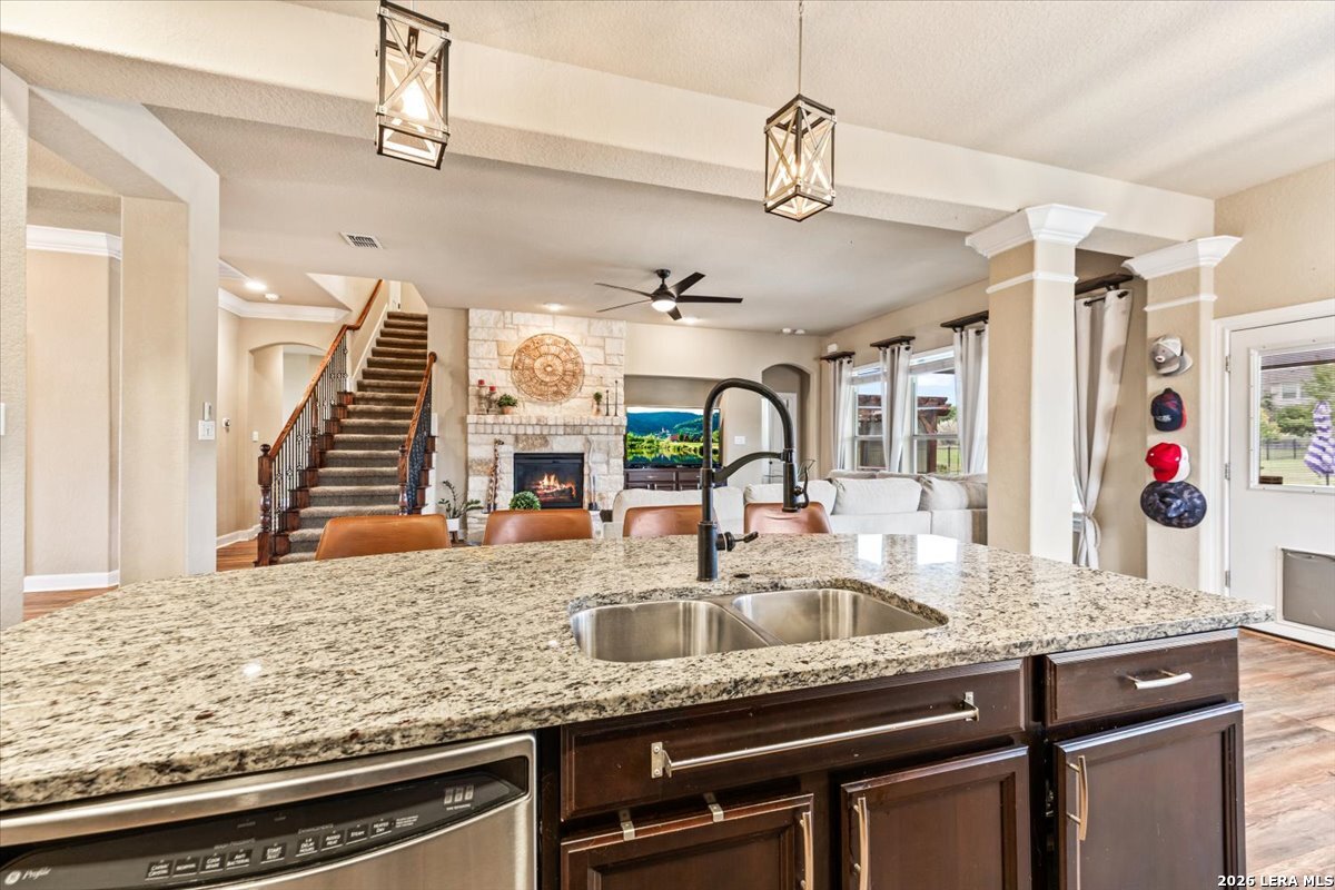 25939 Kalksteine, New Braunfels, TX 78132