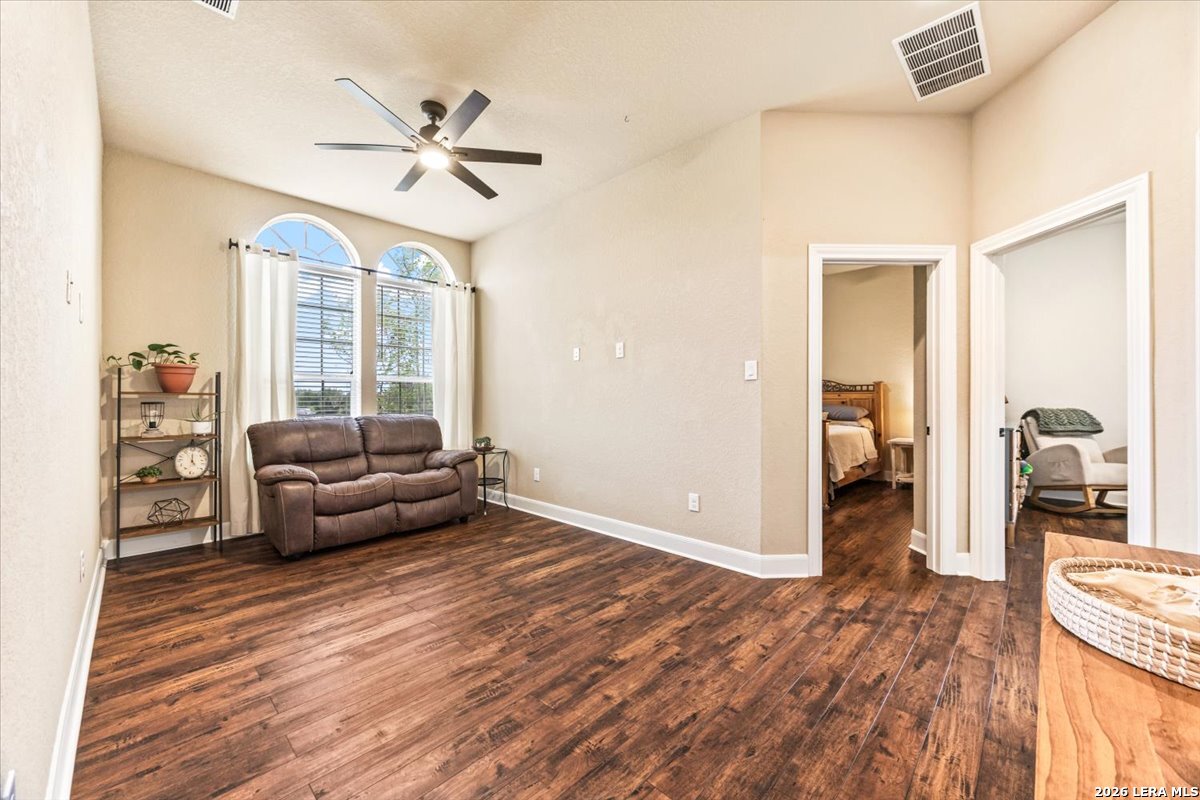 25939 Kalksteine, New Braunfels, TX 78132