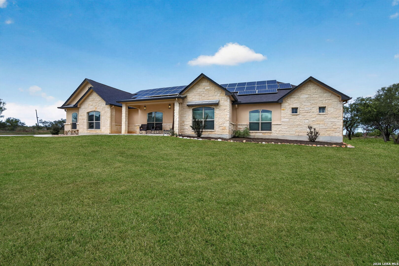 1027 County Road 367, Hondo, TX 78861