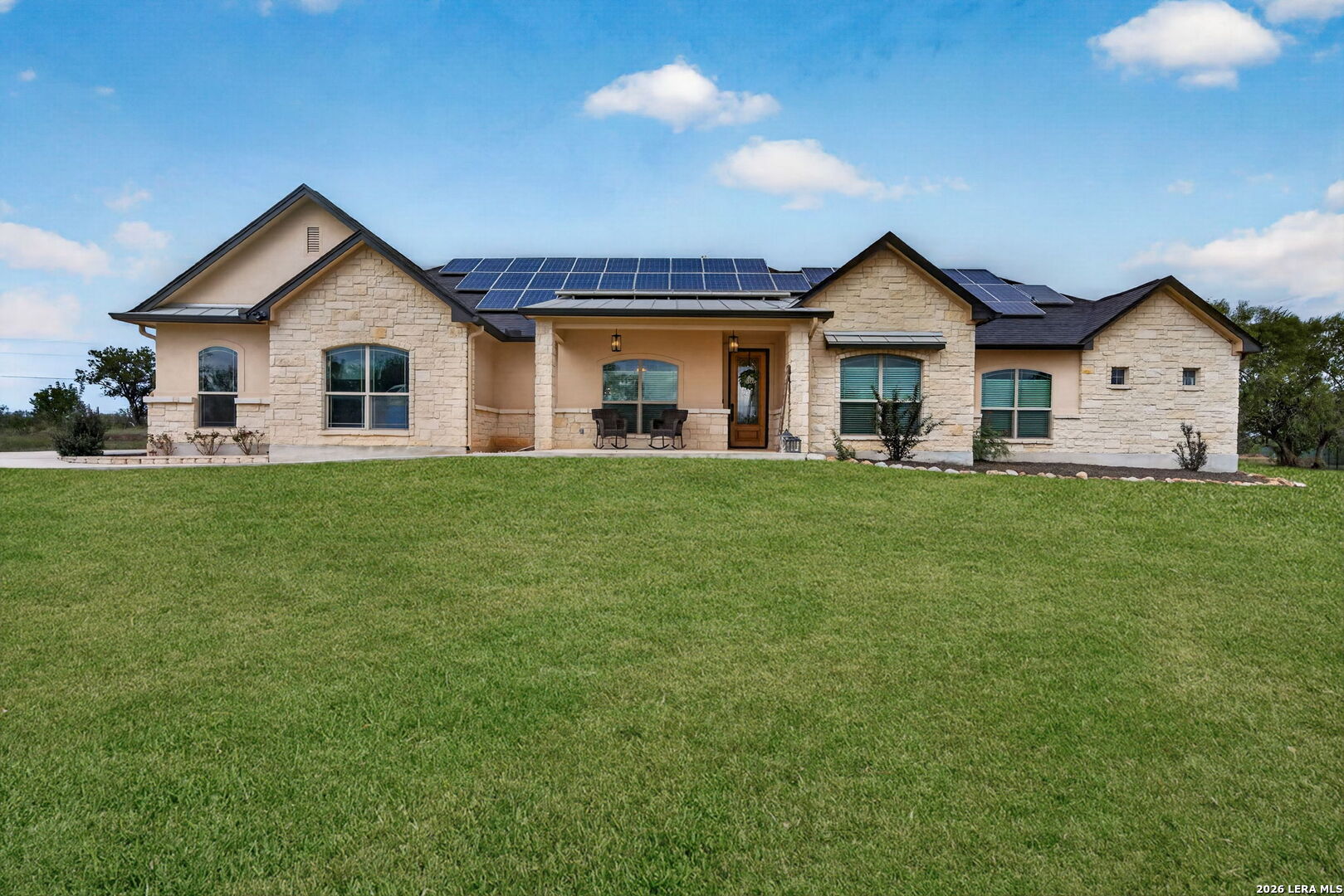 1027 County Road 367, Hondo, TX 78861