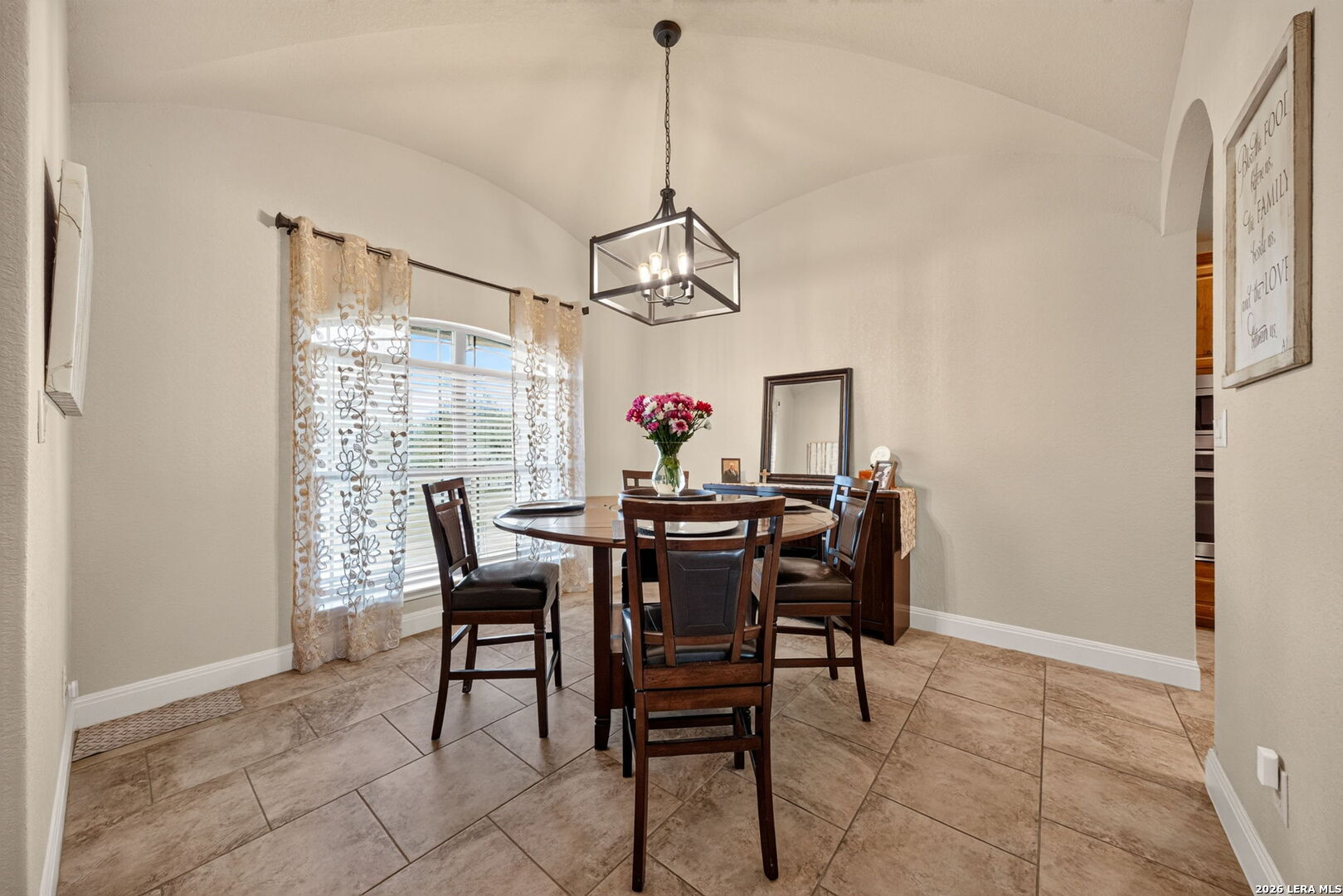 1027 County Road 367, Hondo, TX 78861
