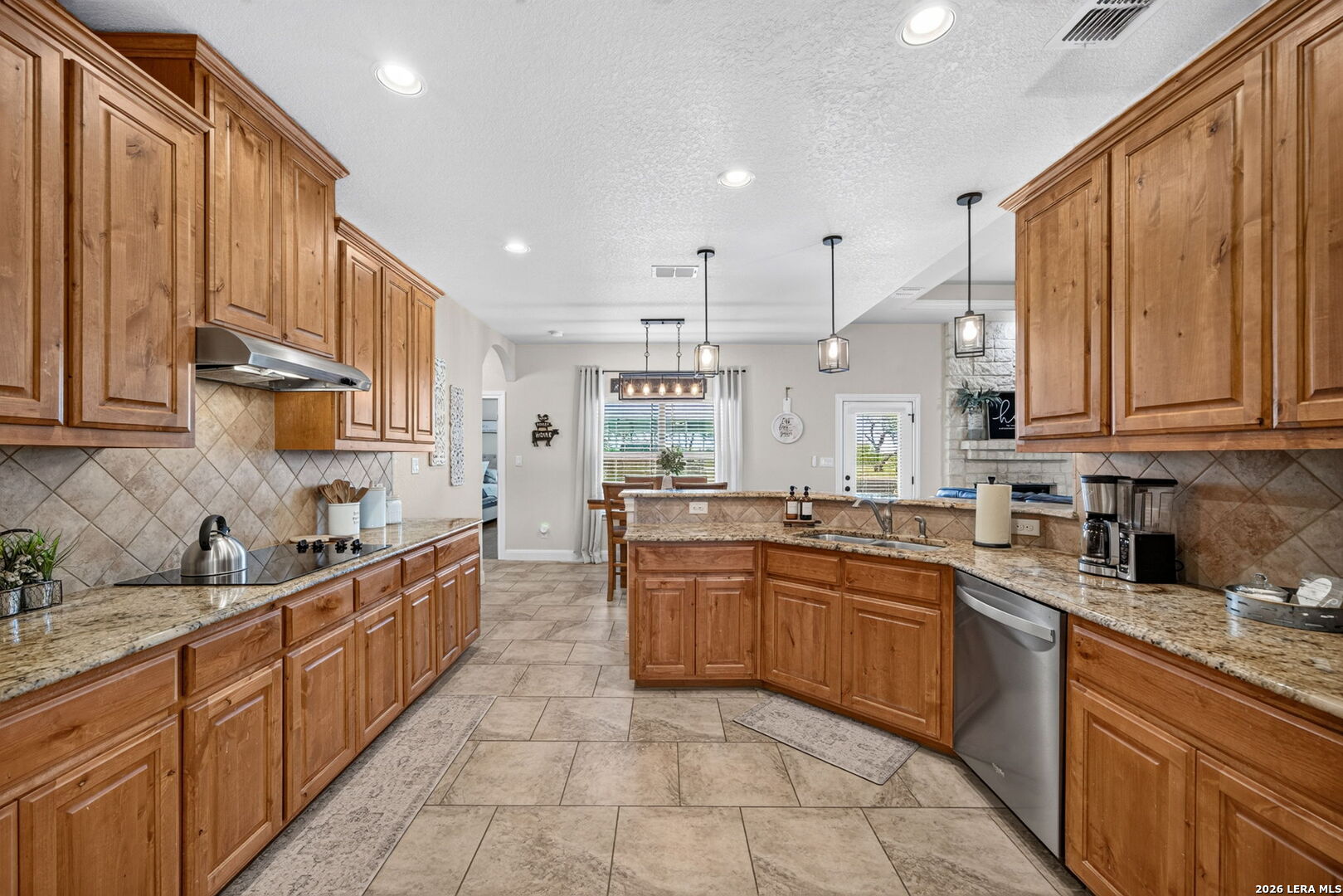 1027 County Road 367, Hondo, TX 78861