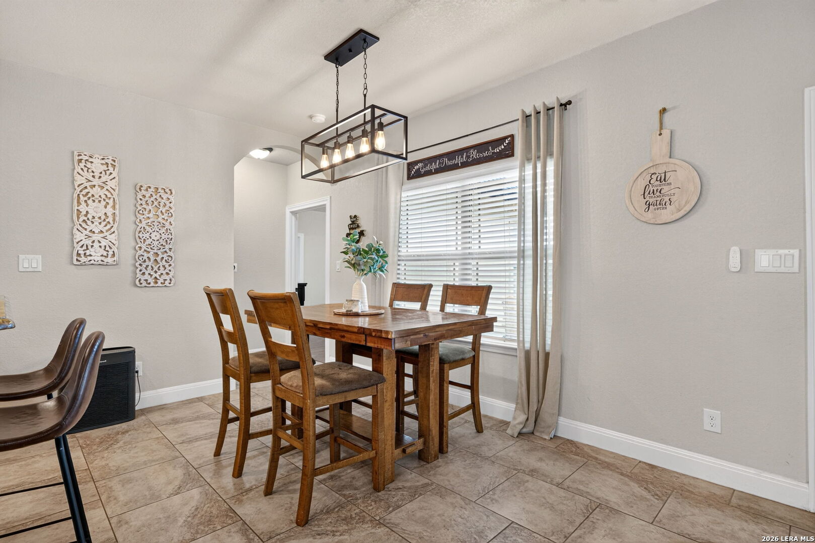 1027 County Road 367, Hondo, TX 78861