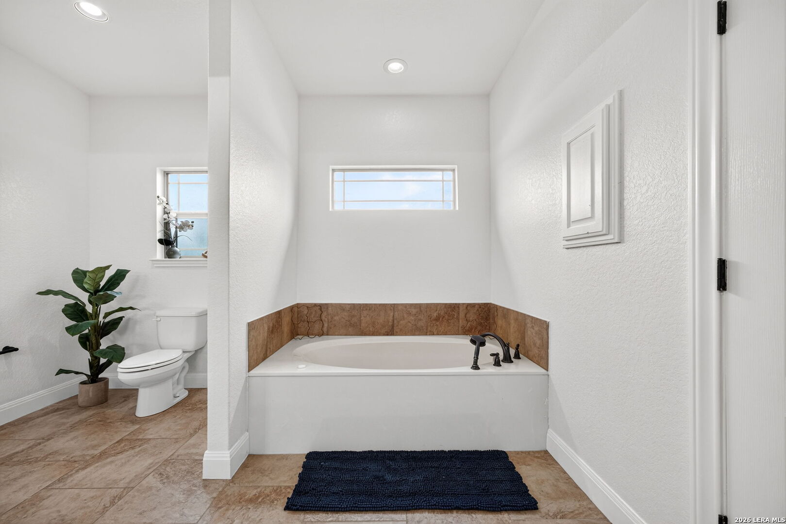 1027 County Road 367, Hondo, TX 78861