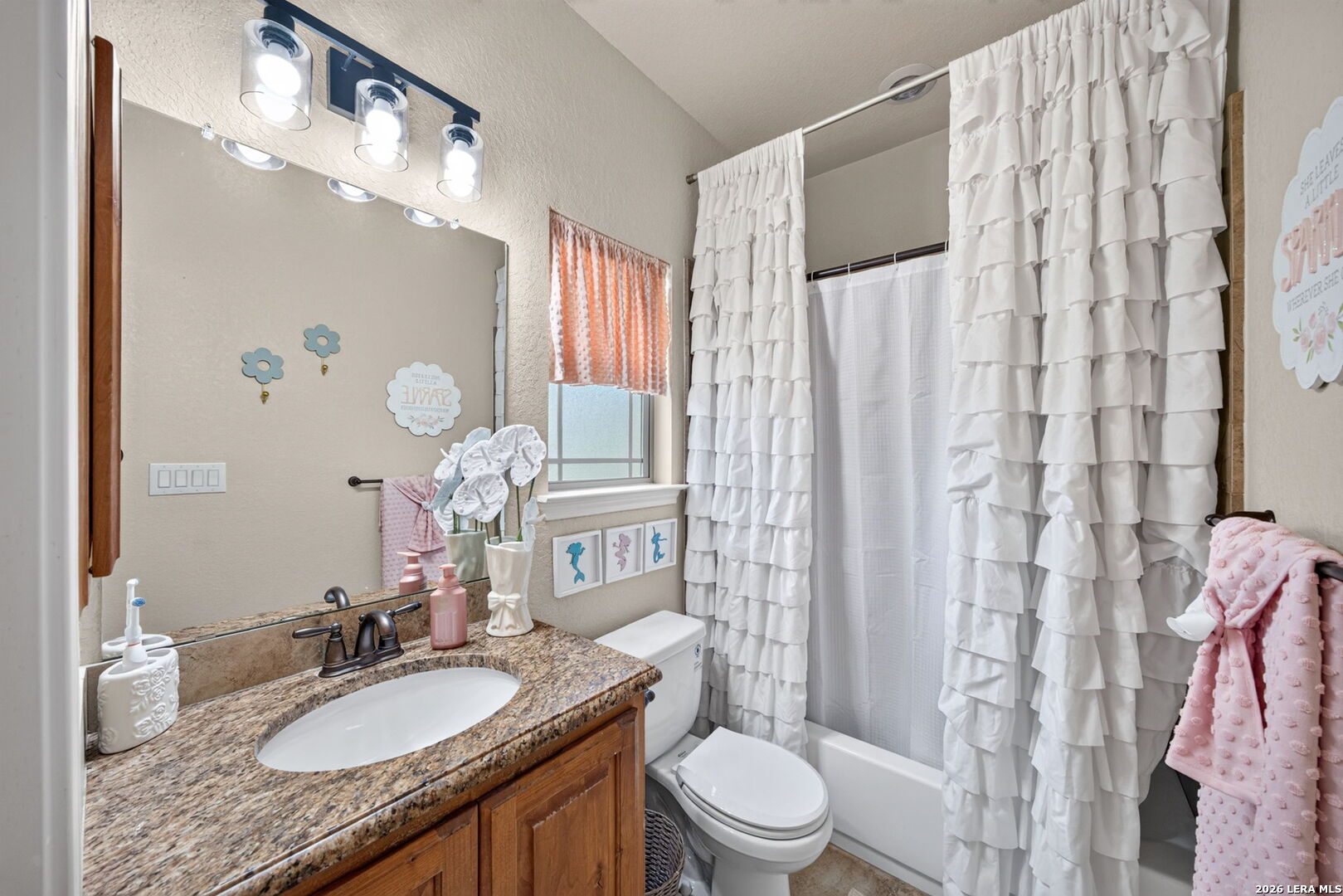 1027 County Road 367, Hondo, TX 78861