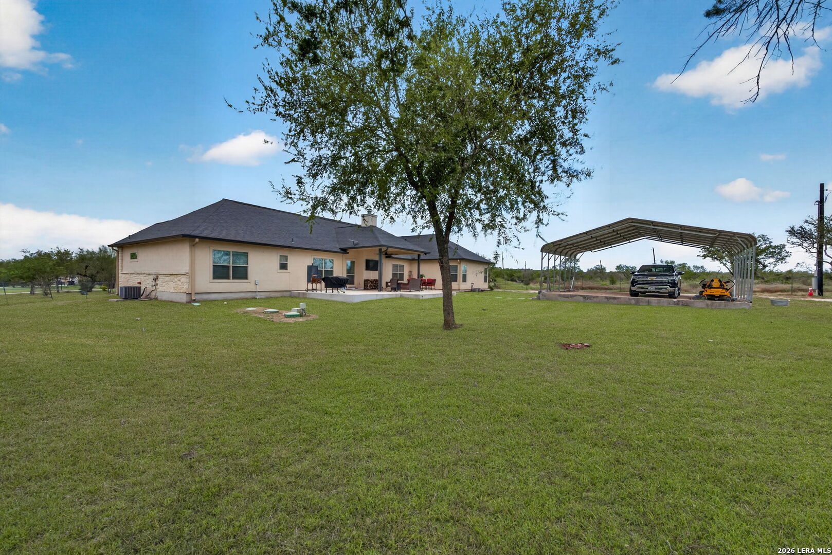 1027 County Road 367, Hondo, TX 78861