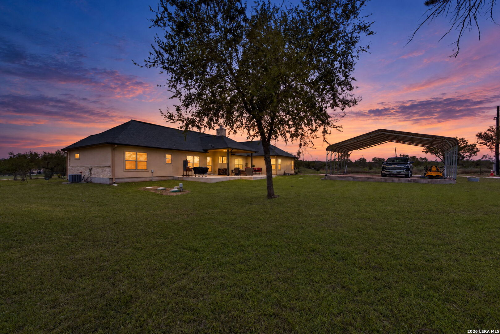 1027 County Road 367, Hondo, TX 78861