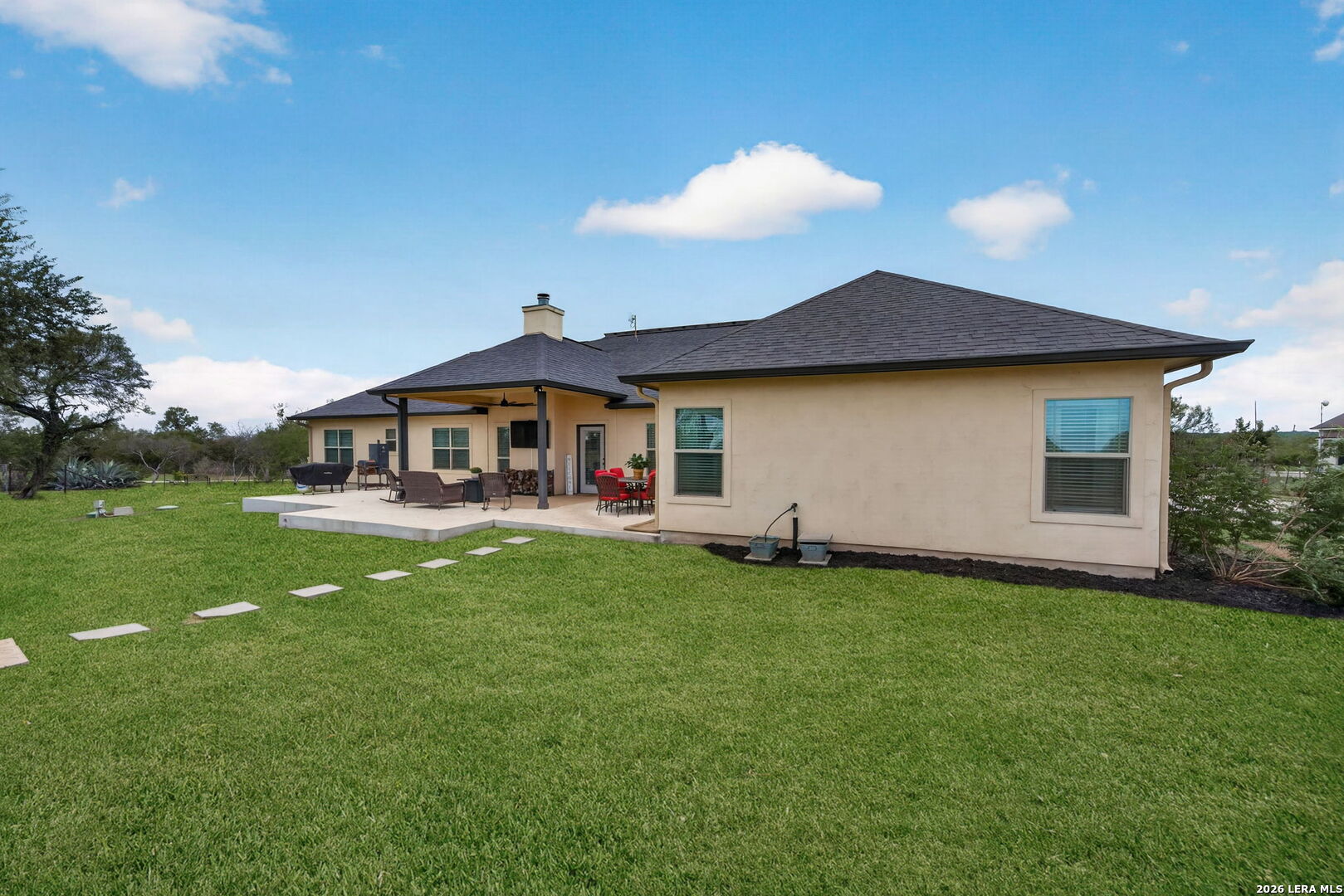 1027 County Road 367, Hondo, TX 78861