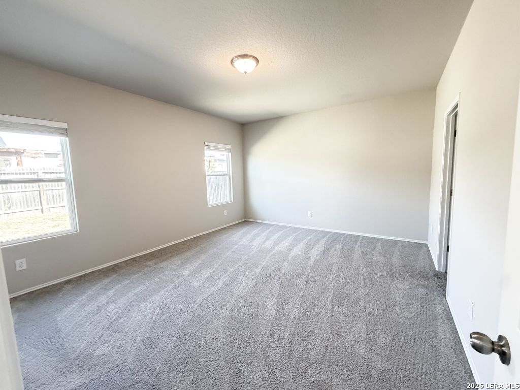 3215 Farm Oak, San Antonio, TX 78223