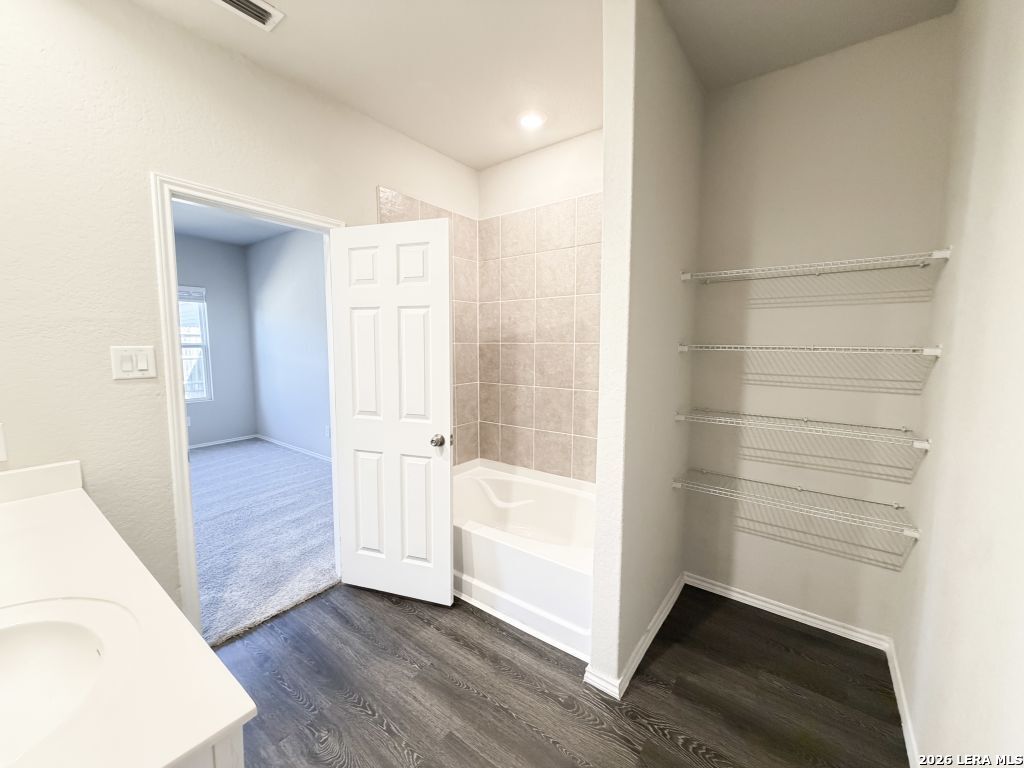 3215 Farm Oak, San Antonio, TX 78223