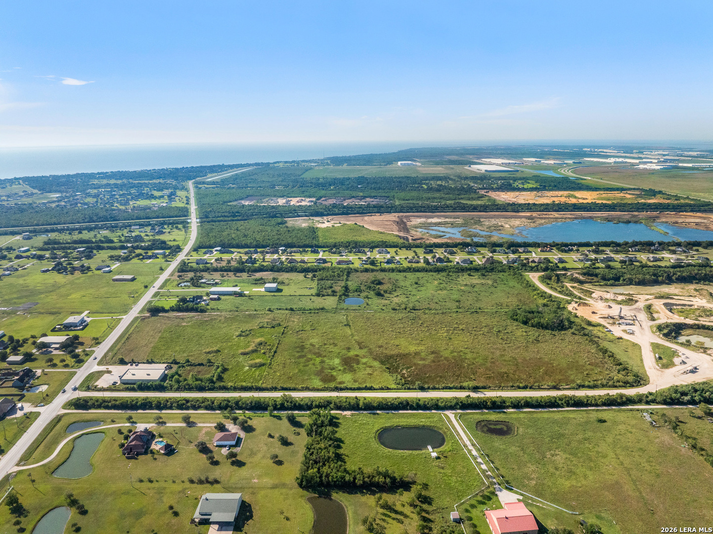 15821 TRI CITY BEACH RD, Beachcity, TX 77523