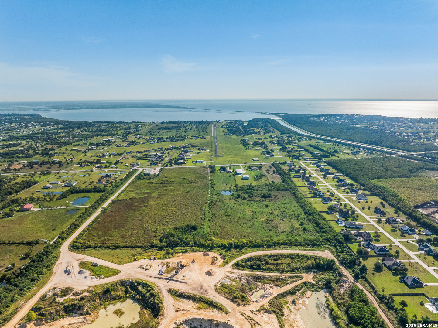 15821 TRI CITY BEACH RD, Beachcity, TX 77523