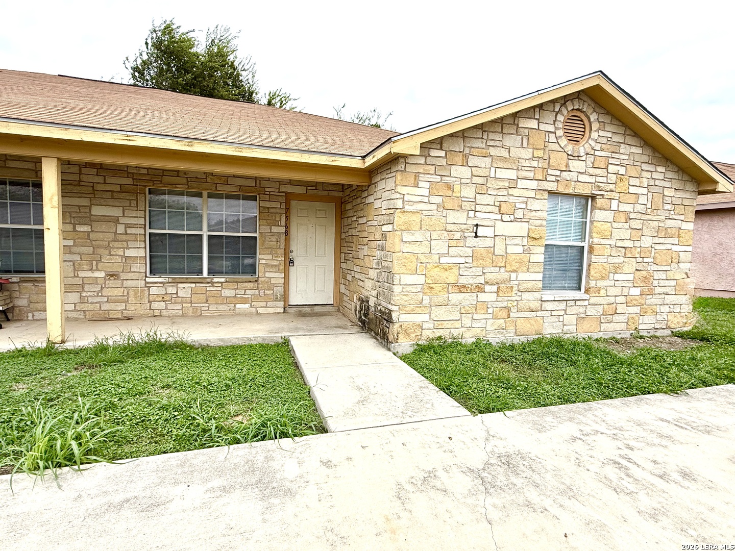 Property photo for 7568 Oak Chase, San Antonio, TX