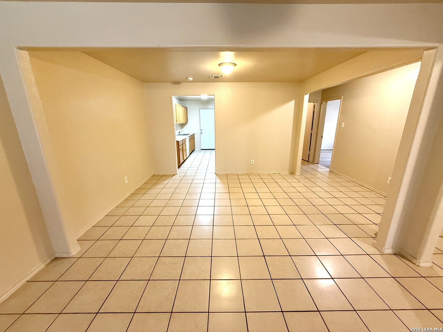 7568 Oak Chase, San Antonio, TX 78239