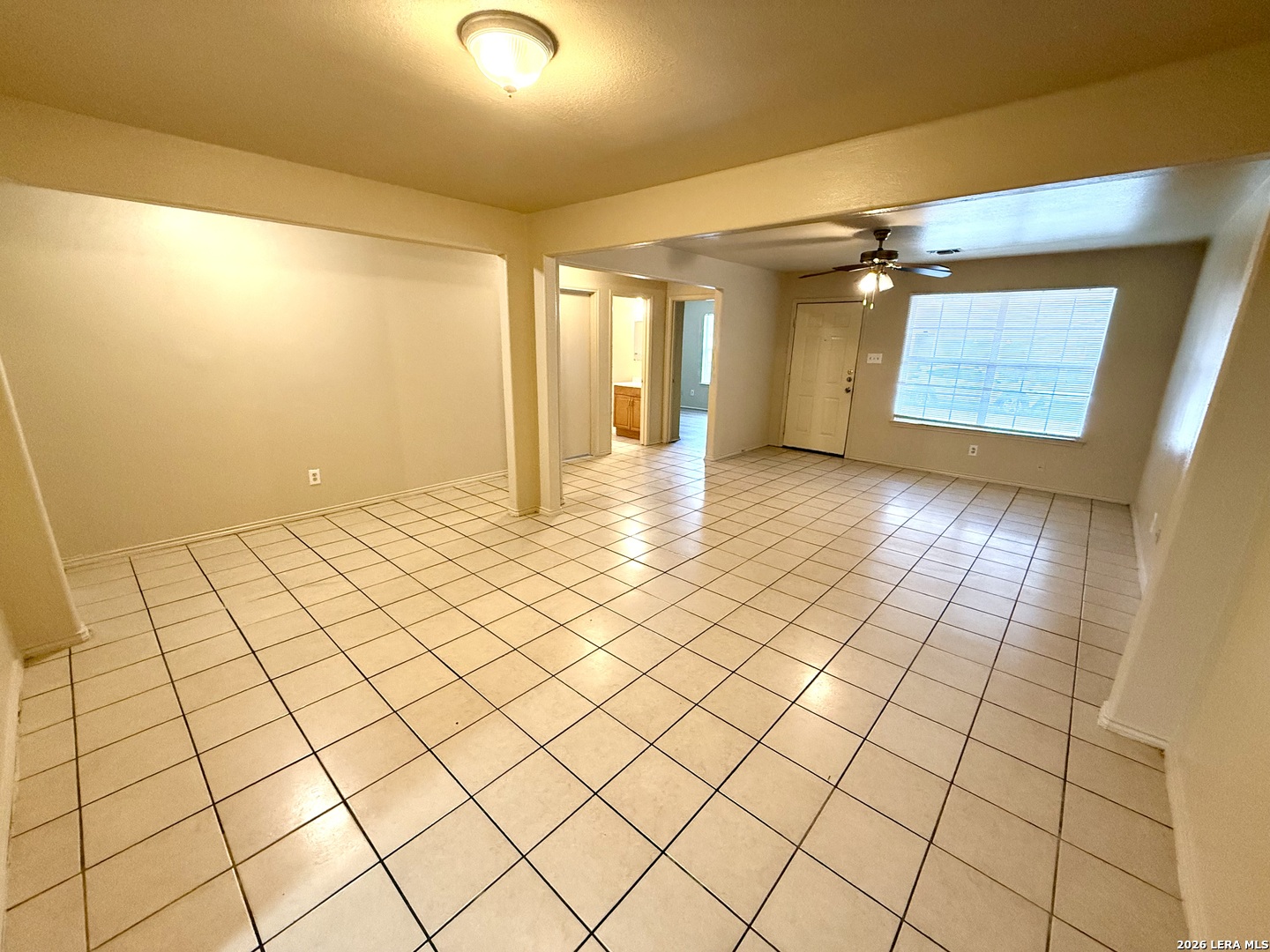 7568 Oak Chase, San Antonio, TX 78239