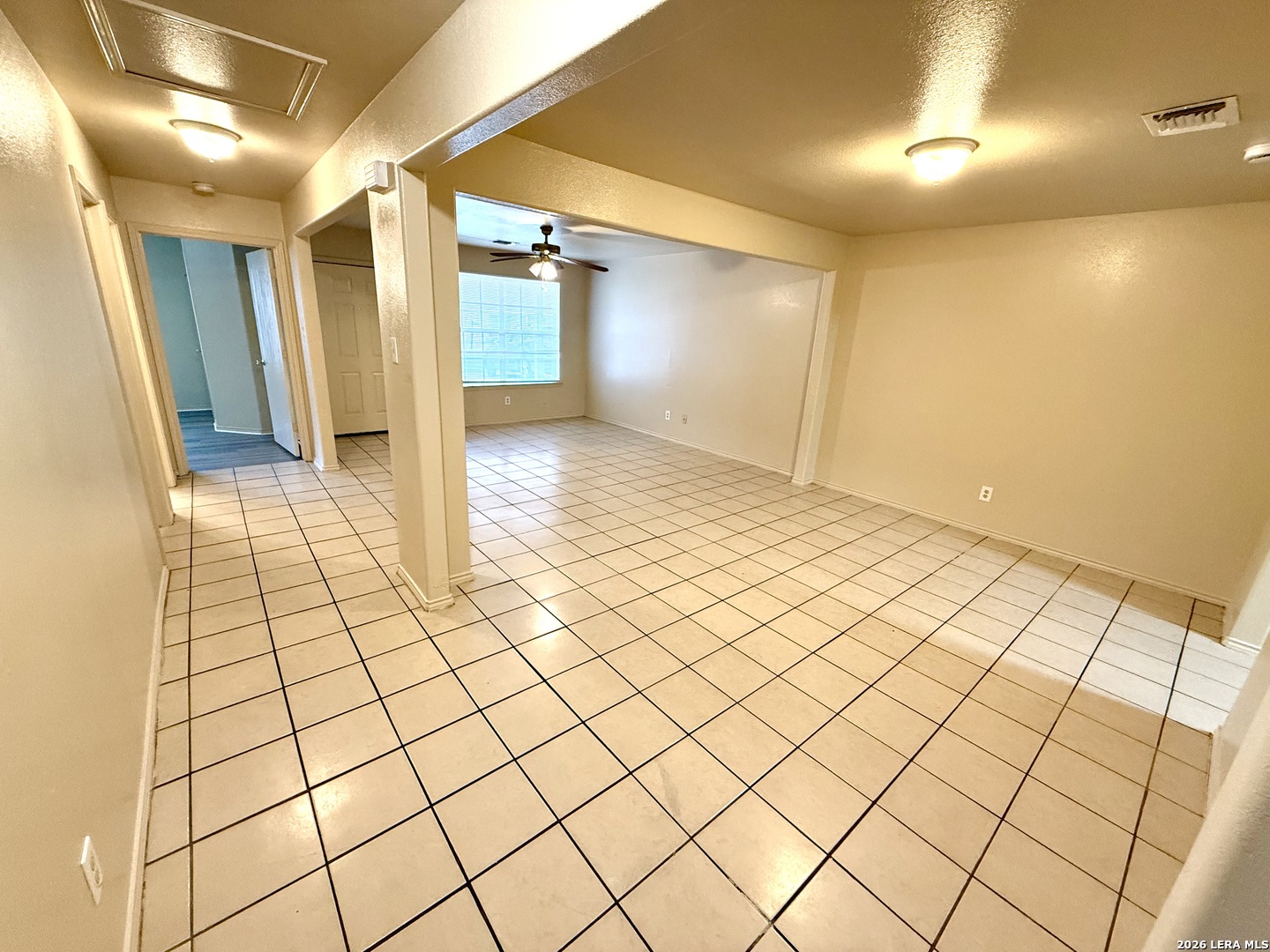 7568 Oak Chase, San Antonio, TX 78239