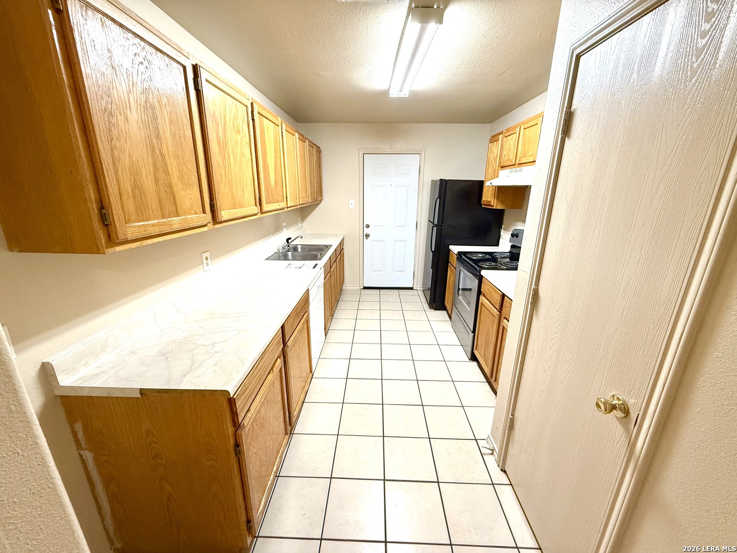 7568 Oak Chase, San Antonio, TX 78239