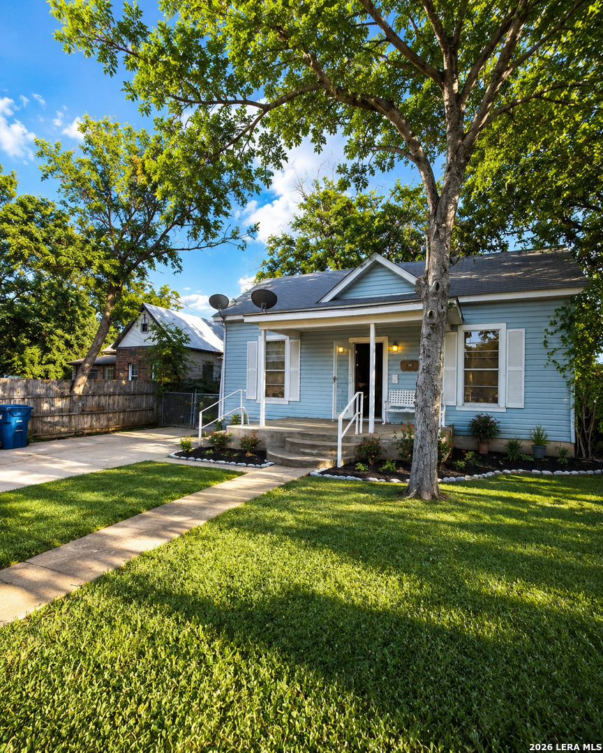 318 W LUBBOCK ST, San Antonio, TX 78204