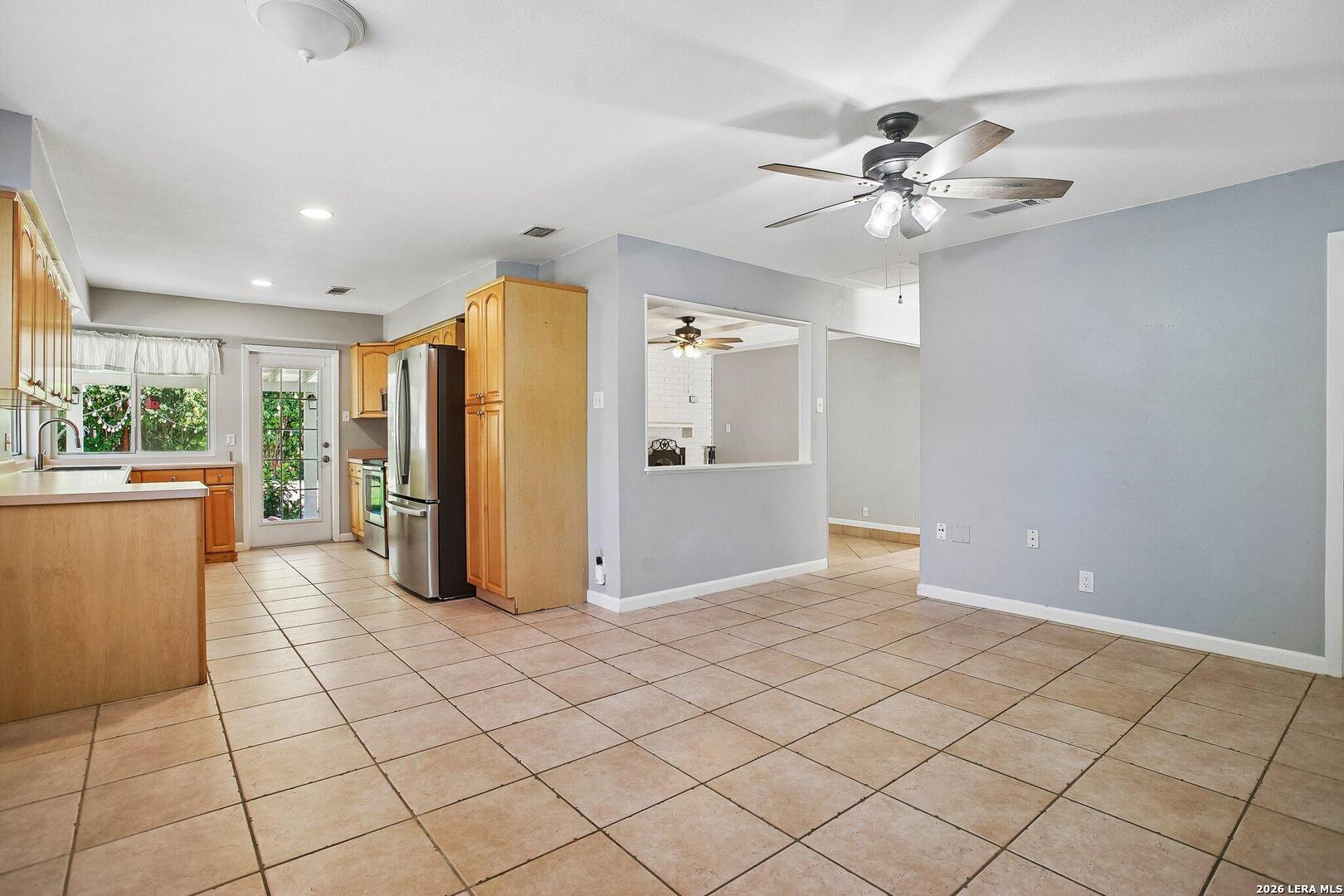 6407 Stable DR, Leon Valley, TX 78240